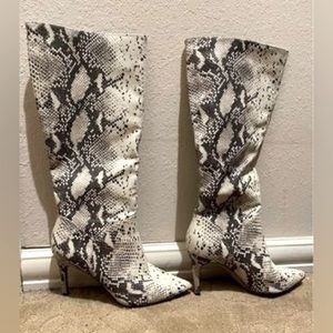 Steve Madden womens boots size 8.5